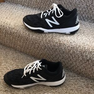 New Balance 4040 V5 men’s Turf shoes size 9.5.
